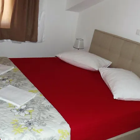 Apartment Holidays 11