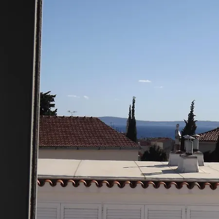 Apartment Holidays 11 *